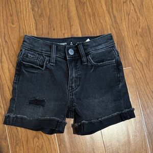 Girls distressed roll cuff short